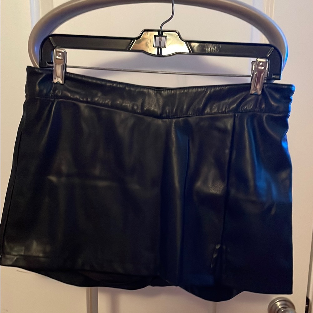Garage Black Pleated Mini Skirt Night Out